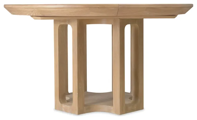 Banyon Bay Round Dining Table With One 18" Leaf